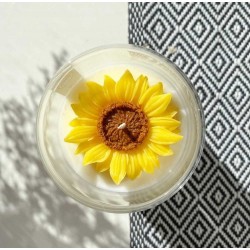 Sunflower Flower Shape Scented Candle – 1.5cm Height, 5cm Diameter | Beeswax, Soy Wax, or Paraffin Wax Options | Scented & Unscented Variants